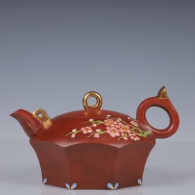 An Exquisite Purple Sands Flower and Bird Pattern Teapot