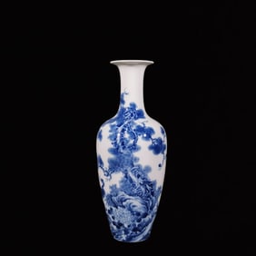 An Exquisite Blue and White Pine and Crane Pattern Vase