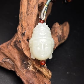 An Exquisite White Jade Statue of Buddha Head Pendant