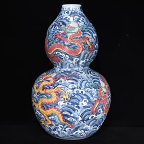 A Huge Blue and White Wucai Seawater and Dragon Pattern Gourd Vase