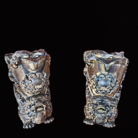 A Pair of Rare Eaglewood Lion Pattern Goblets