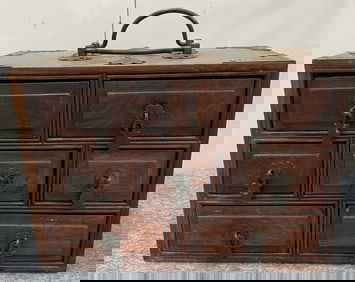 An Exquisite Huanghuali wood Box