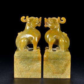 A Pair of Exquisite White Jade Auspicious Beast Seals