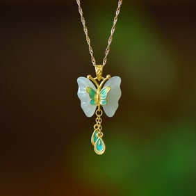 An Exquisite Sterling Silver-Gold Plated Inlaid White Jade Necklace