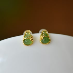 A Pair of Exquisite Sterling Silver-Gold Plated Inlaid Jasper Earrings