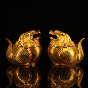 A pair of Exquisite Gilt Bronze Lion Censer