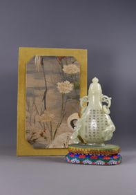 A Exquisite Hotan Jade Flower and Bird Vase