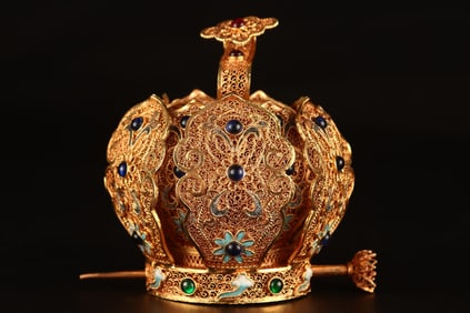 A Rare Filigree Inlaid Gem Head Crown