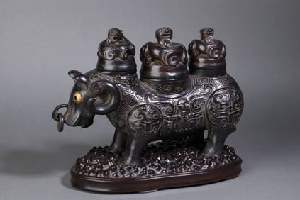 A Exquisite Eaglewood Sheep-Head Incense Burner