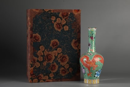 Turquoise-Glazed with Painted Gold Iron-Red Dragon Pattern Gallbladder Vase