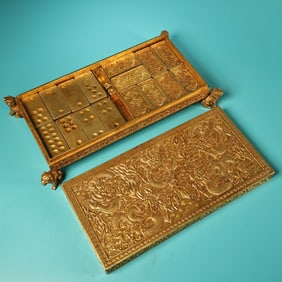A Set of Exquisite Gilt Bronze Dragon Pattern Brand