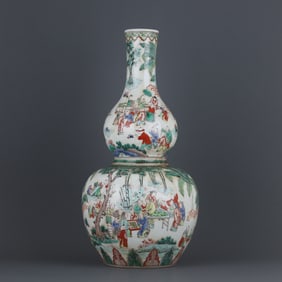 Wucai Figures Pattern Gourd-Shaped Vase