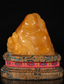 A Exquisite Shoushan Tianhuang Stone Statue of Maitreya Buddha Ornament