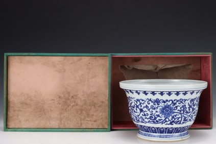 Blue and White Lotus Vine Pattern Flowerpot