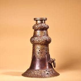 A Exquisite Gilt Bronze Trumpet