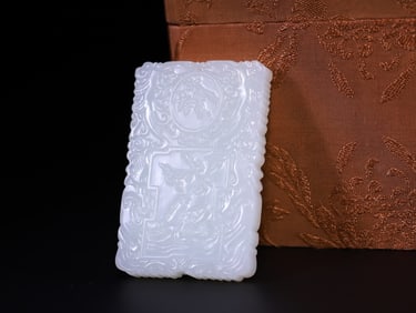 A Rare Hetian Jade Mandarin Duck-patterned Pendant