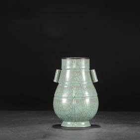 Guan yao Celadon Glazed Vase with Silver Rim, with an Imperial Poem by Emperor Qianlong