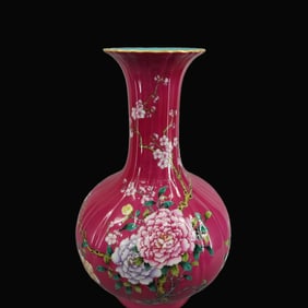 Ruby Red-Glazed Flower Pattern Vase