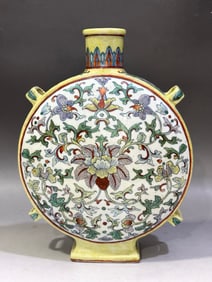 Doucai Lotus Pattern Vase