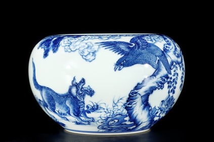 A Exquisite Blue and White Auspicious Beast Pattern Brush Washer