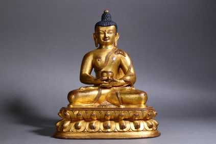 A Exquisite Gilt Bronze Sakyamuni Buddha Statue