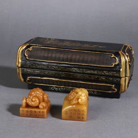 A Exquisite Tianhuang Stone Ganoderma lucidum Pattern Ruyi Seal