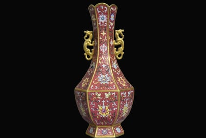 A Exquisite Ruby Red-Glazed Lotus Pattern Vase