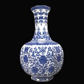 A Exquisite Blue and White Lotus Pattern Eight Treasures Pattern Octagonal Vase