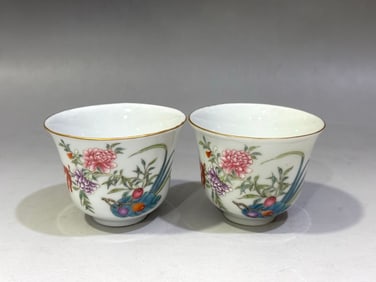 A pair of Famille-Rose Flower Pattern Cup