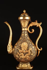 An Exquisite Gilt Bronze Lotus Pattern Dragon Pattern Ewer