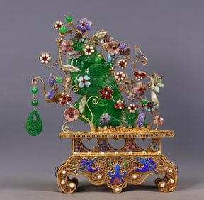 An Exquisite Gilt Bronze Inlaid Gems Flower Pattern Ornament