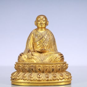 An Exquisite Gilt Bronze Statue of Tsongkhapa
