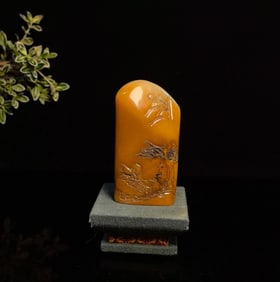 An Exquisite Shoushan Stone Landscape and Figure Pattern Seal Ornament