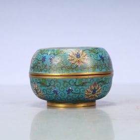 A Exquisite Cloisonne Lotus Pattern Box