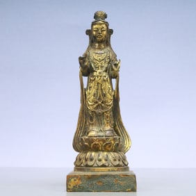 A Exquisite Gilt Bronze Statue of Tara
