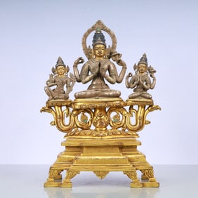 A Exquisite Gilt Silver Buddha statue