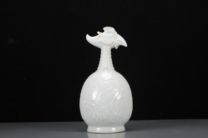 A Exquisite Ding yao Lotus Pattern Vase
