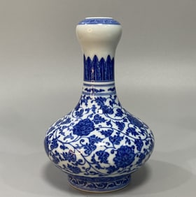 An Exquisite Blue and White Lotus Pattern Vase