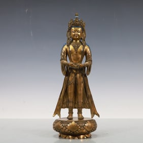 A Exquisite Gilt Bronze Statue of Avalokitesvara