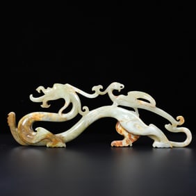 An Exquisite White Jade Dragon Ornament