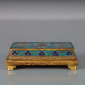 An Exquisite Cloisonne Gilt Bronze Flower Pattern Ornament