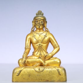 An Exquisite Gilt Bronze Buddha Statue