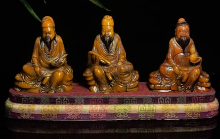 A Set of Fine Shoushan Stone Figure Seal Ornament