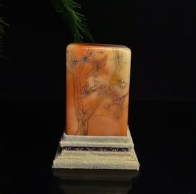 An Exquisite Shoushan Stone Flower Pattern Seal Ornament