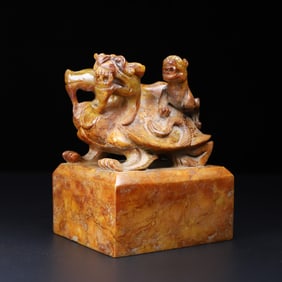 An Exquisite White Jade Auspicious Beast Seal