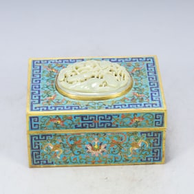 A Exquisite Cloisonne Inlaid White Jade Lotus Pattern Flower and Bird Pattern Box
