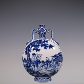 An Exquisite Blue and White Lotus Pattern Character and Story Pattern Double-Ears Vase