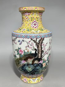 An Exquisite Enamel Lotus Pattern Flower and Bird Pattern with poem Vase