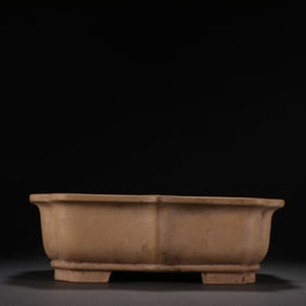 An Exquisite Purple Sands Flowerpot