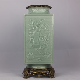 An Exquisite Celadon Glazed Inlaid Bronze Flower Pattern Vase
